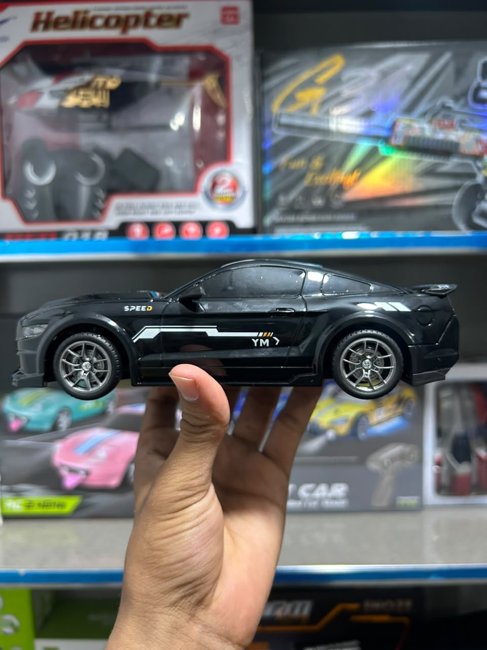 RC Mustang Style Sports Car – Racing Stripe Drift Car with Remote Control