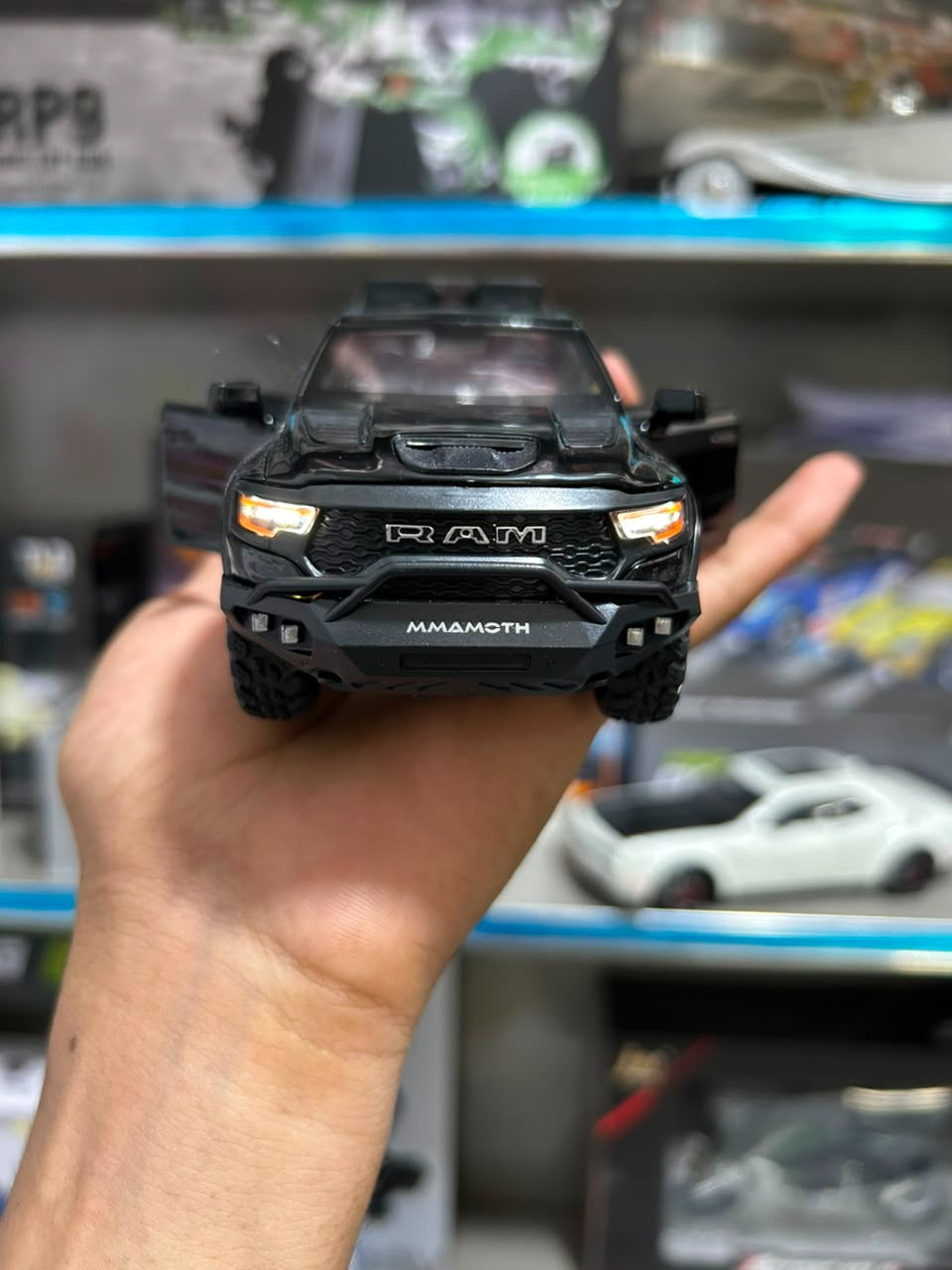 Pakistani Dala Diecast Toy – Alloy Metal Car with Opening Doors & Lights