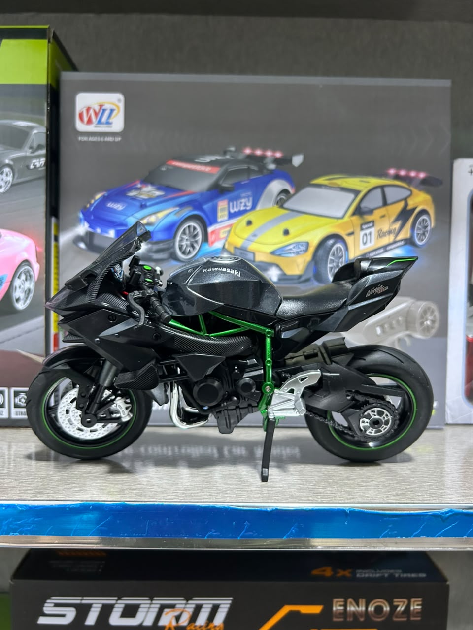 Kawasaki Ninja H2R Diecast Model Motorcycle – 1:24 Scale