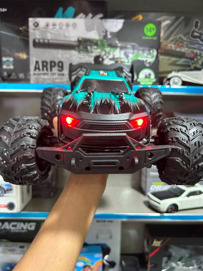 1:14 Hobby Grade RC Monster Truck 4x4 Off-Road Car – 50 km/hr High Speed with LED Lights & Hydraulic Suspension (Green)