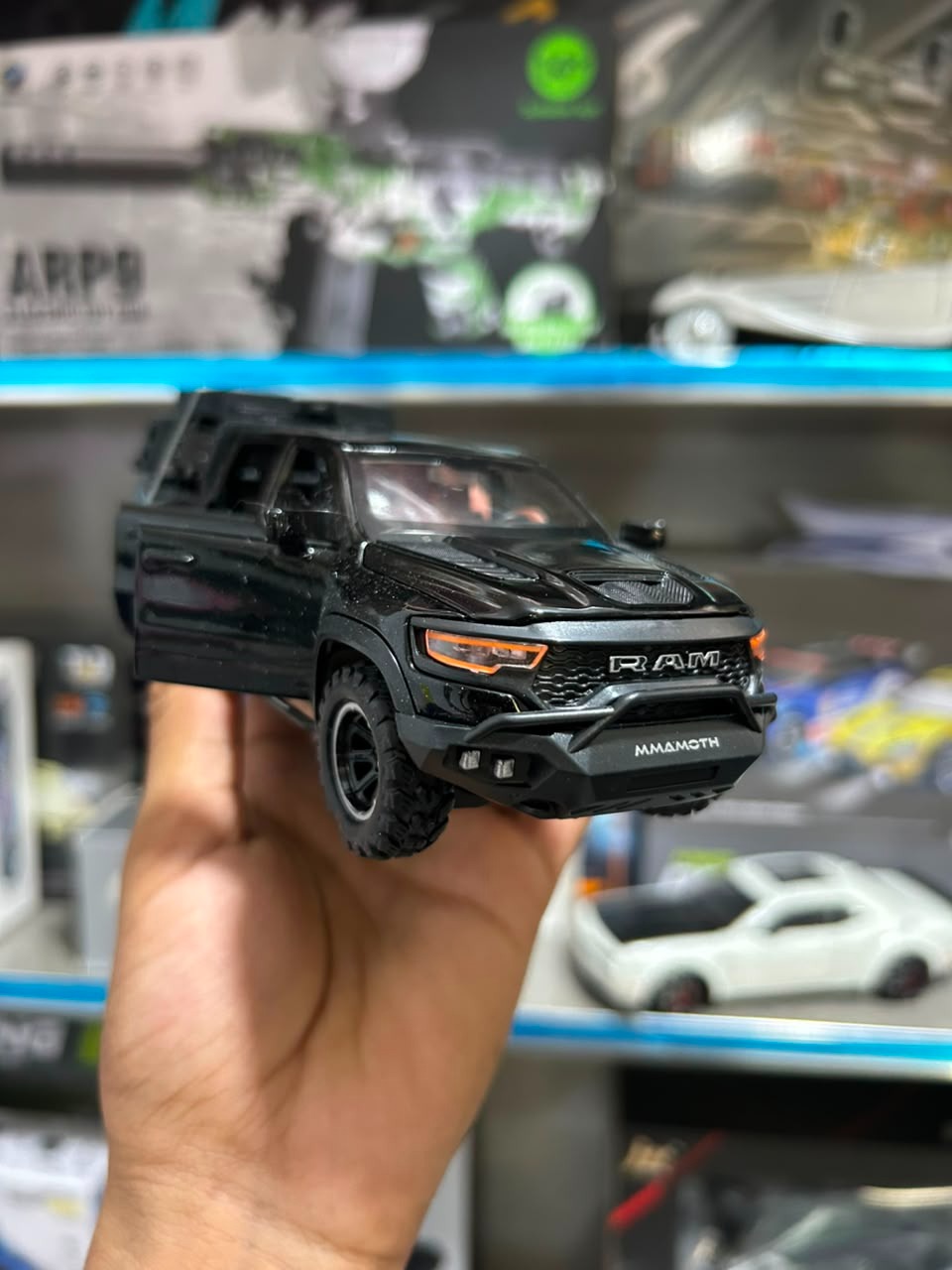 Pakistani Dala Diecast Toy – Alloy Metal Car with Opening Doors & Lights