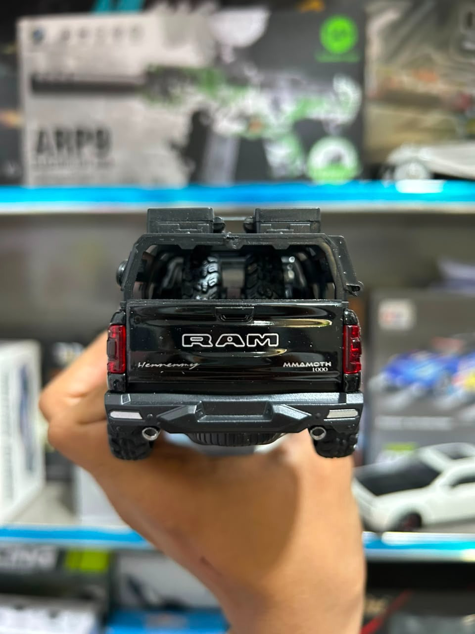 Pakistani Dala Diecast Toy – Alloy Metal Car with Opening Doors & Lights