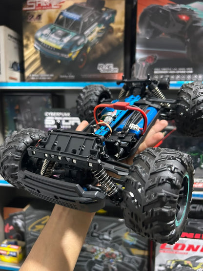 1:14 Hobby Grade RC Monster Truck 4x4 Off-Road Car – 50 km/hr High Speed with Alloy Chassis & Hydraulic Suspension Green