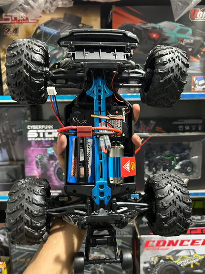 1:14 Hobby Grade RC Monster Truck 4x4 Off-Road Car – 50 km/hr High Speed with Alloy Chassis & Hydraulic Suspension Green
