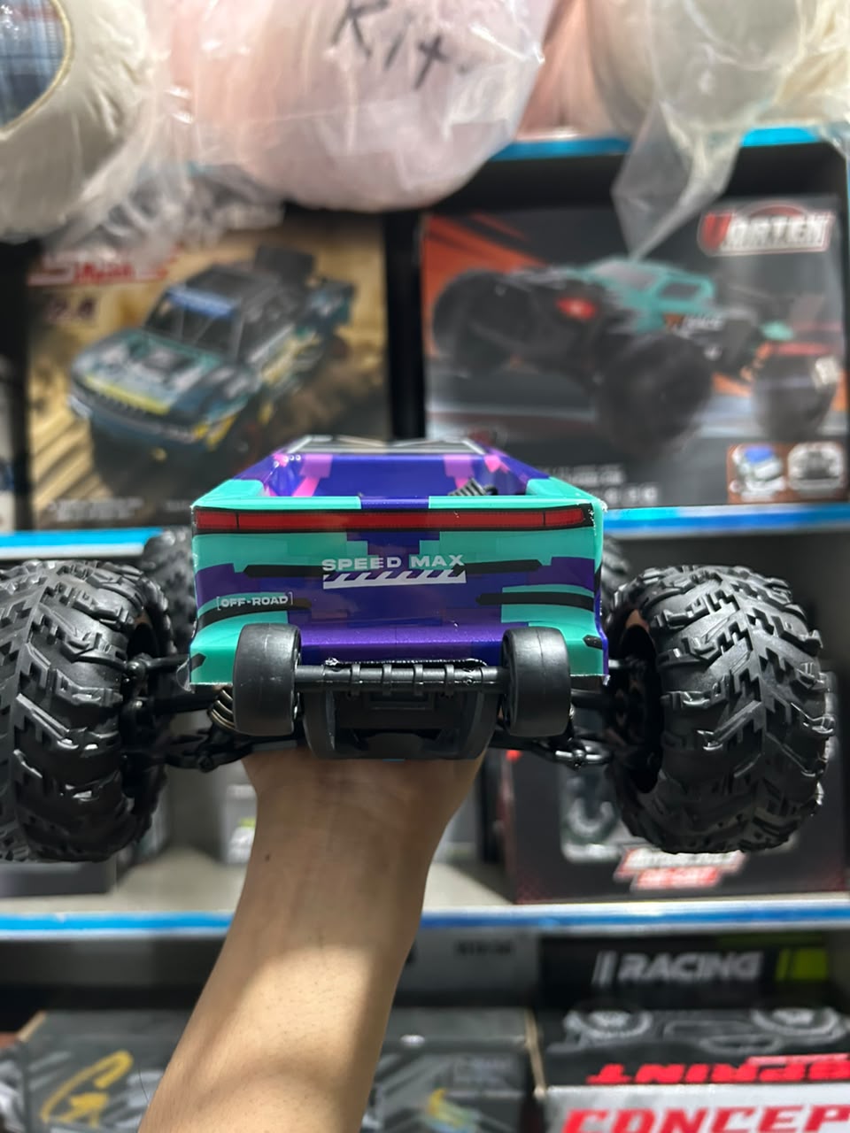 1:14 Hobby Grade RC Monster Truck 4x4 Off-Road Car – 50 km/hr High Speed with Alloy Chassis & Hydraulic Suspension Purple