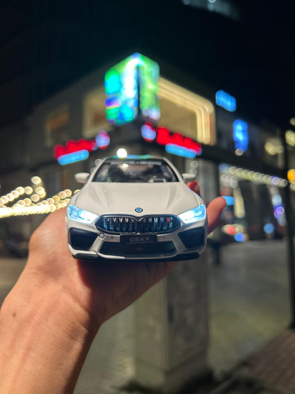 BMW M8 Diecast Model Car – 1:24 Scale Pull Back SUV with Working Headlights & Sound